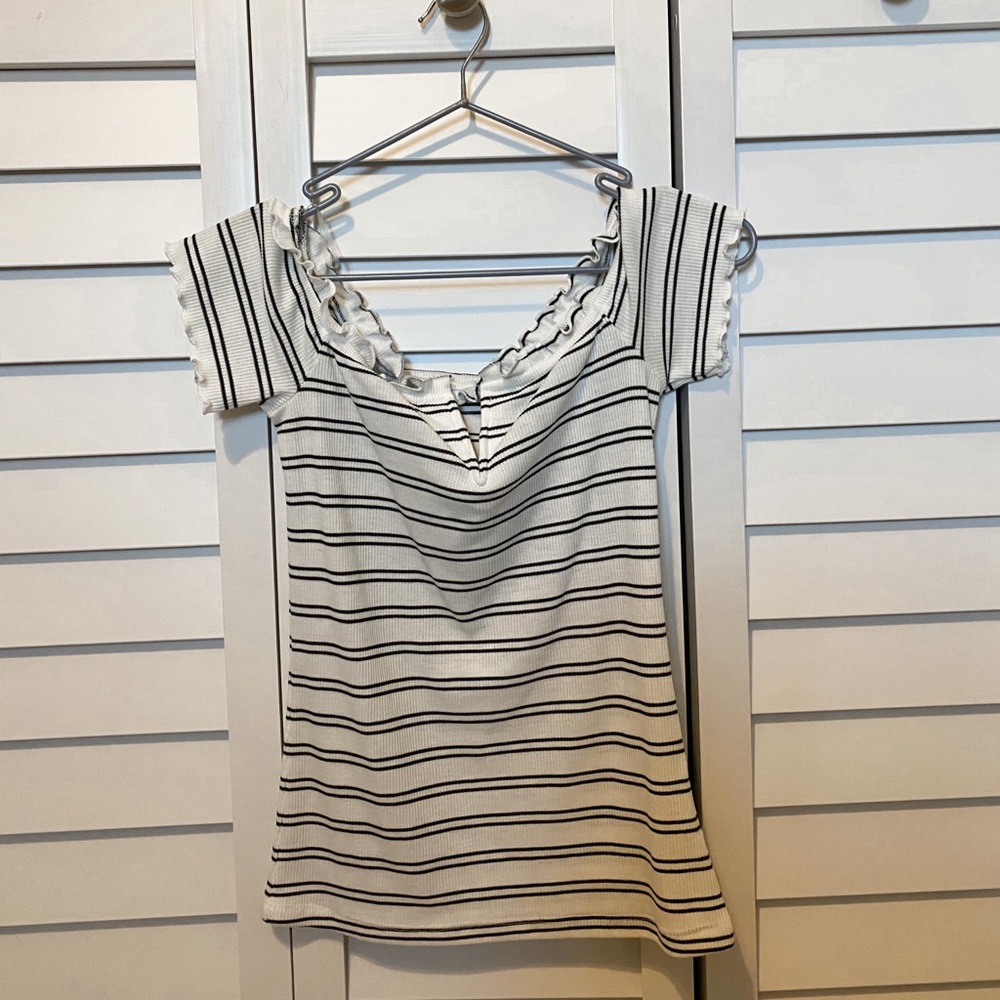 Nice off the shoulder top